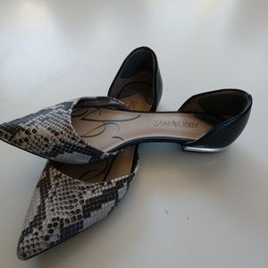 Black Snakeskin Flats